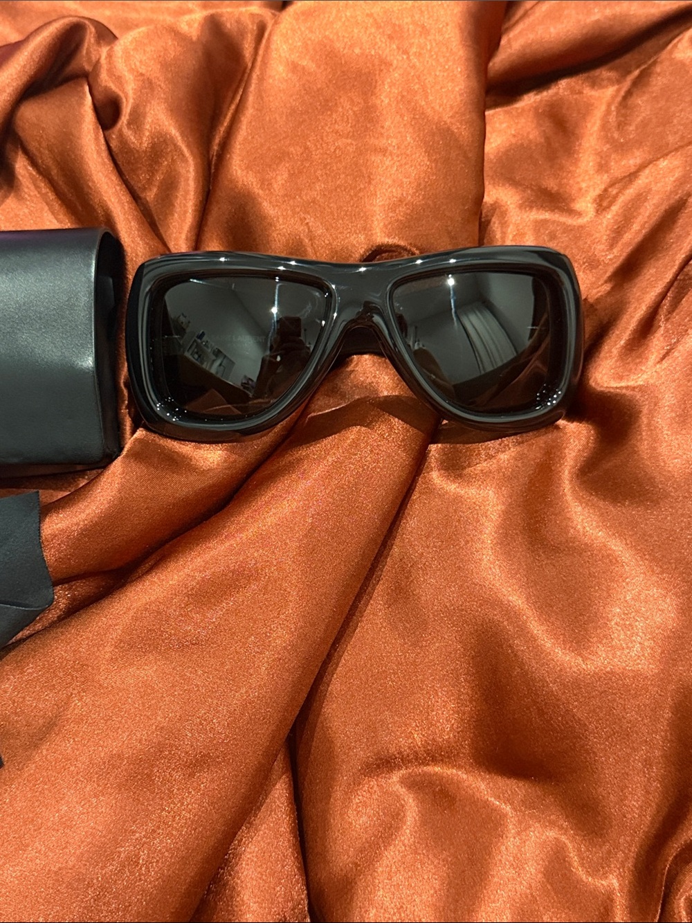 Oversized Black Shield Sunglasses - Picture 2 of 9